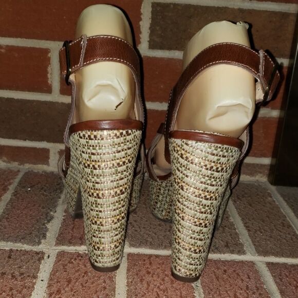 R2 BERNADETTE HEELS  - Picture 4 of 8